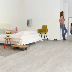 Quick-Step Impressive – Classic Oak Grey IM3560 Laminate Flooring